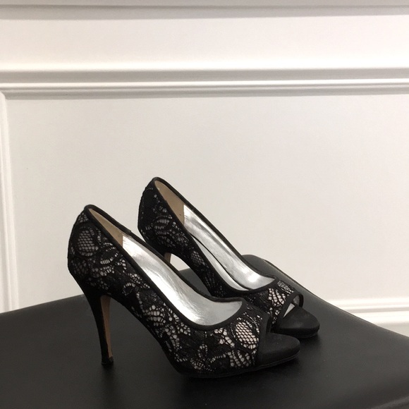 Ron White pumps - Picture 1 of 2